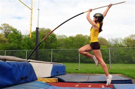 Booking a class on ClassPass (video & 10 screenshots)