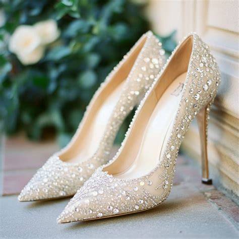 Classic Pumps for Fall Weddings