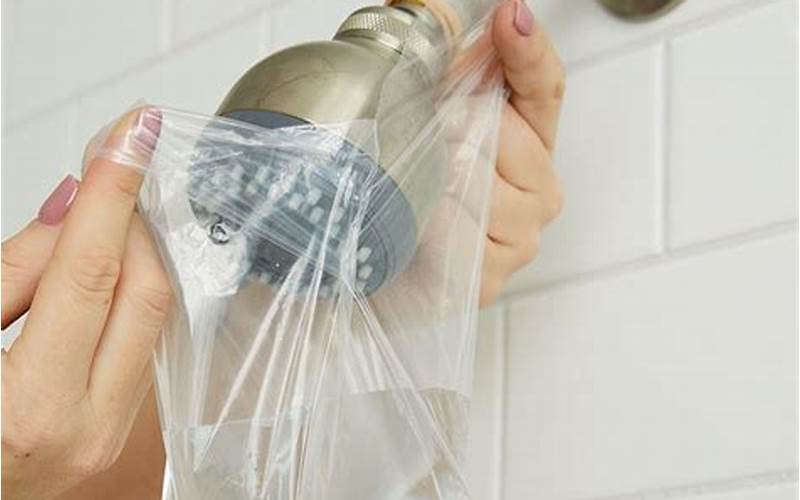 Cleaning Showerhead With Vinegar