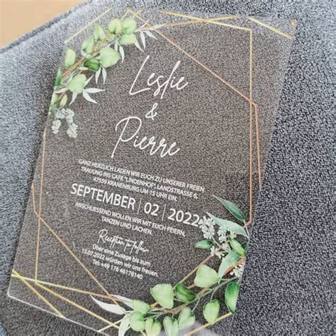 Crystal Clear Elegance: Unique Wedding Invitations for a Stunningly Memorable Day