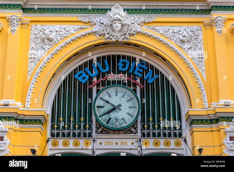 Clock Vietnam