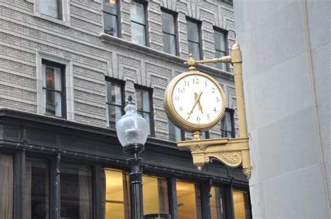 Clock repair Cincinnati Ohio-Warning Signs