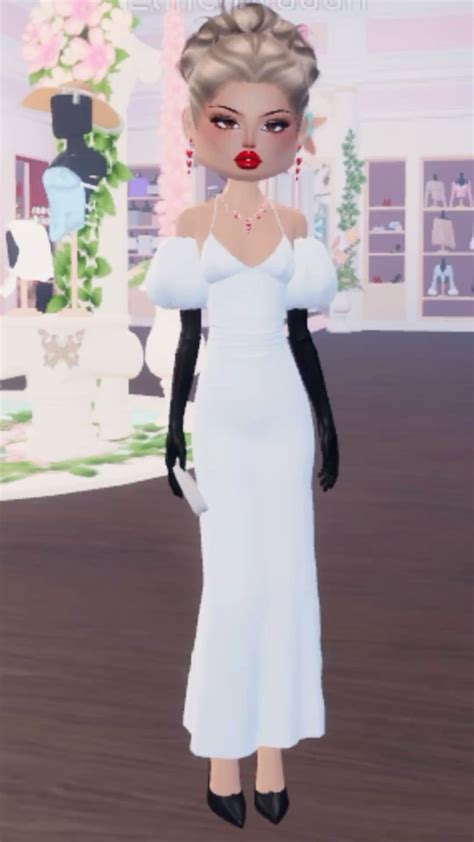 Club Dress Styling