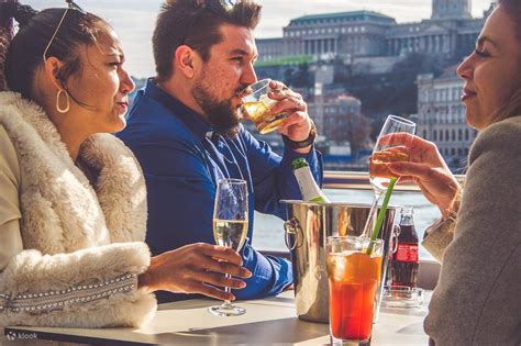 Cocktail Cruise Experience