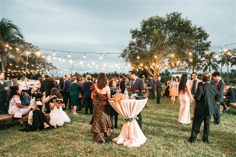 Unleash Romance with a Chic Cocktail Hour Wedding Reception