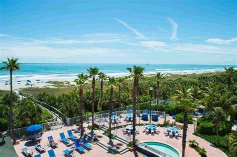 Experience the Magic of Cocoa Beach - Find Your Perfect Beachfront Hotel!