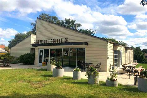 A Warm Welcome Awaits You: Discover the Coziest Coffee Shops in Wichita, Kansas!