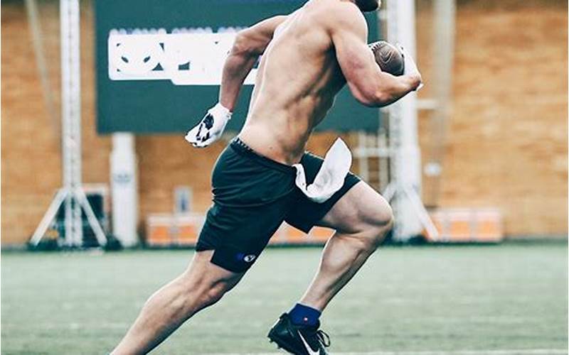 Cole Kmet And Taysom Hill Body Comparison