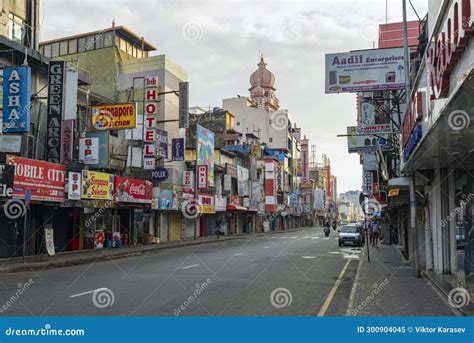 Colombo Street Early Morning