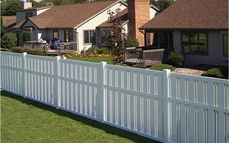 Colonial Style House Privacy Fence: Protecting Your Home And Family