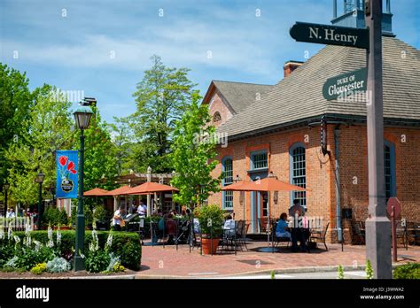 Colonial Williamsburg Dining Shopping
