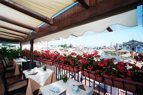 Colonna Palace Hotel Dining