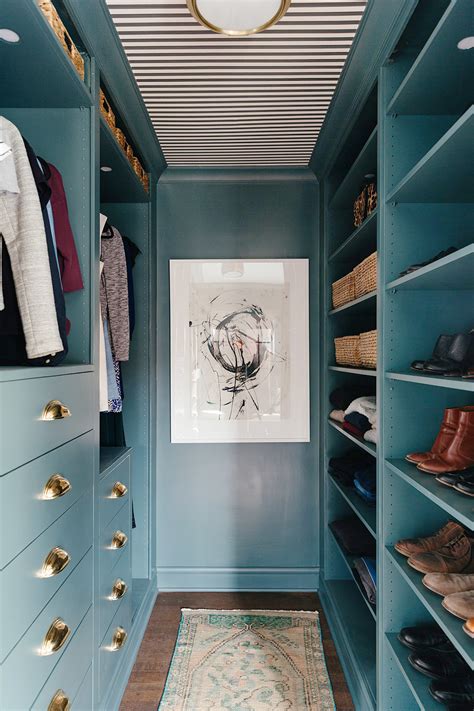 Color To Paint Walk In Closet
