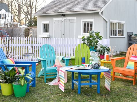Spruce up your Outdoor Space with Vibrant and Whimsical Colorful Decorating Ideas