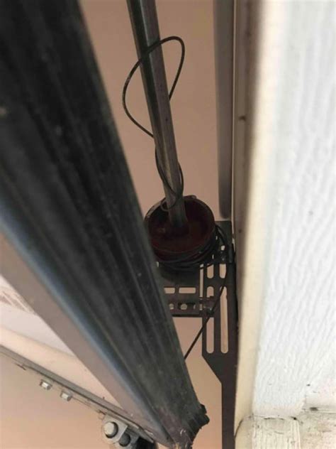 Common Garage Door Problems in Elk Grove