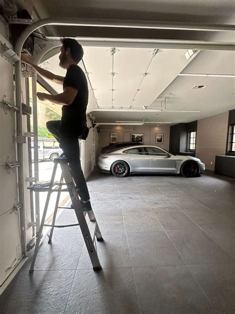 Common Garage Door Problems in Irvine