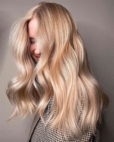Common Missteps When Coloring Warm Blonde