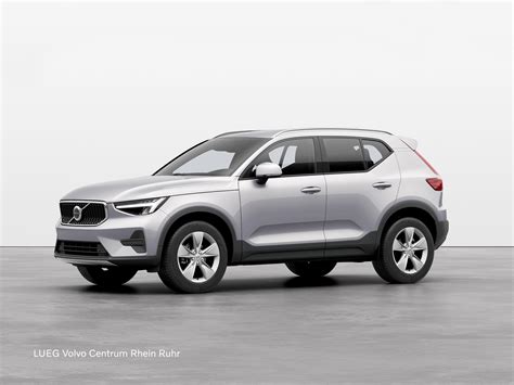 Compact Powerhouse: Volvo XC40 Leasing