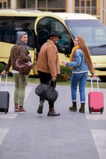 Comparing Private and Shared Transfers