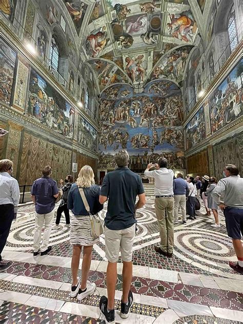 Comparing different Vatican tours online