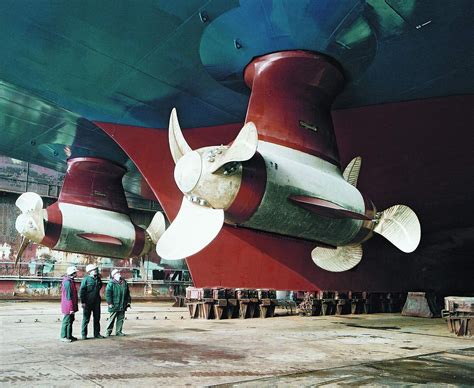 Complexity of the ship propeller