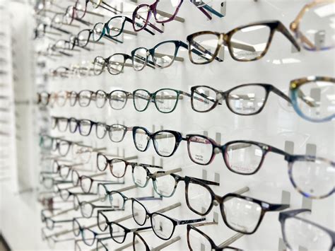 Comprehensive Vision Care Tailored Just For You