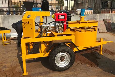 Compressed Earth Block Machine