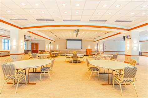 Configurable event rooms