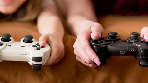 Connect PS4 Controller to PS5 and Play Local Multiplayer Games