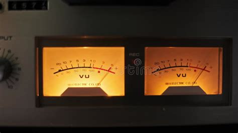 Connecting a VU Meter to a Recorder