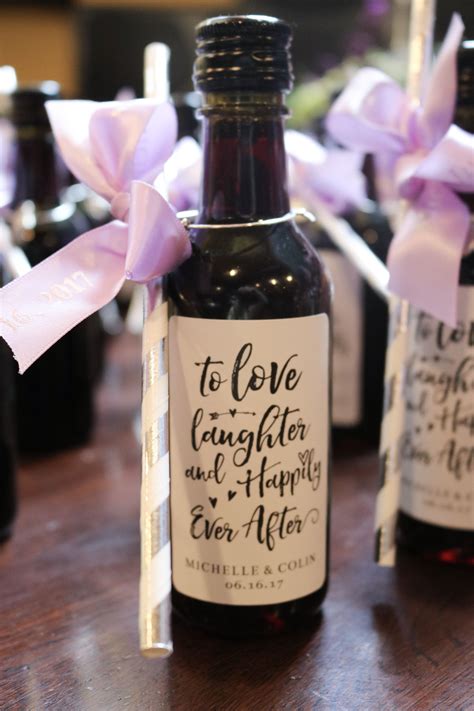 Consider Wine Wedding Favors for Your Wedding