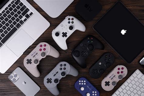 Controllers on mobile: standardize, or adapt around