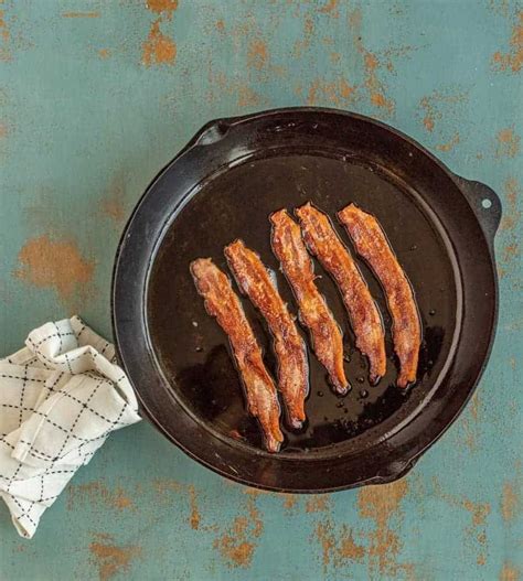 Cooking Bacon in Cast Iron Skillet