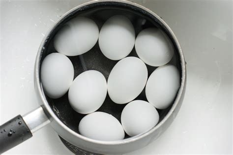 Cooling boiled eggs