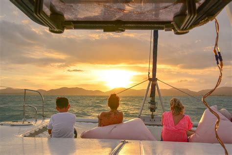 Coral Island Sunset Dinner Cruise: Is It Really Worth It?