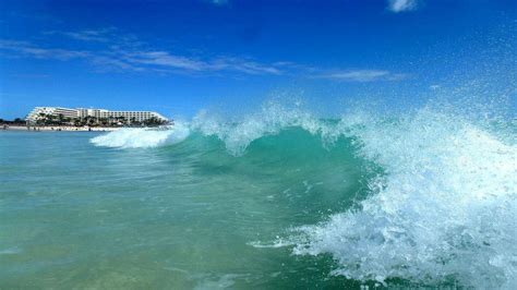 Corralejo Waves