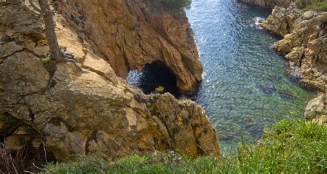 Costa Brava caves