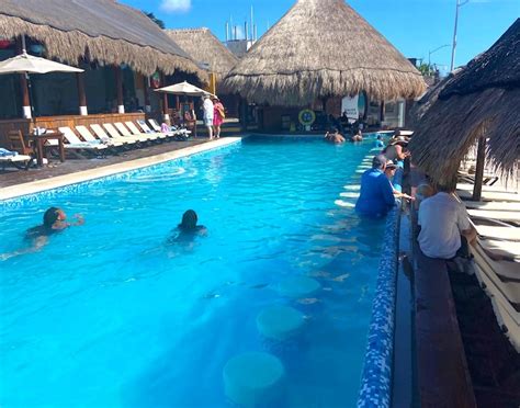 Costa Maya open bar