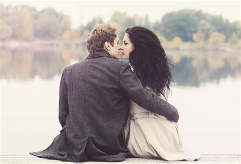 Couple+Romantic+Moment