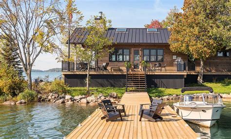 Cozy Green Cottage Retreat