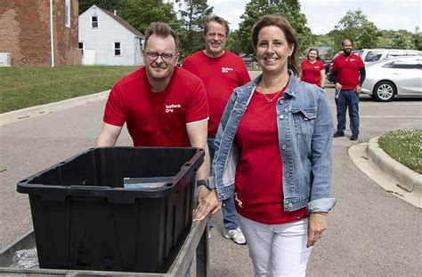 Craigslist for Community Projects Collaborate with Neighbors to Make a Difference