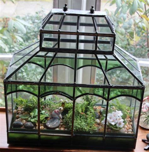 Creating a Stunning Stained Glass Terrarium