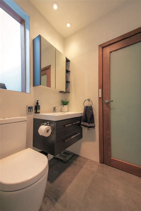 Creating the Illusion of Space in Small Bathrooms