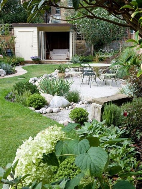 Creating an Organic Garden Oasis