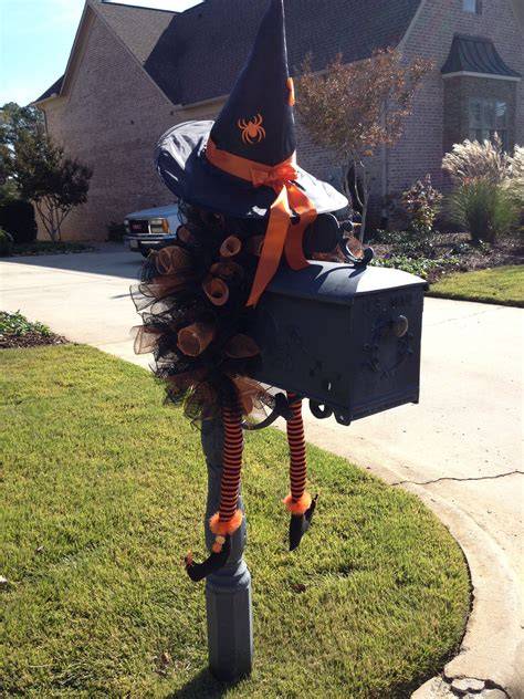 Creative Halloween Mailbox Decorations