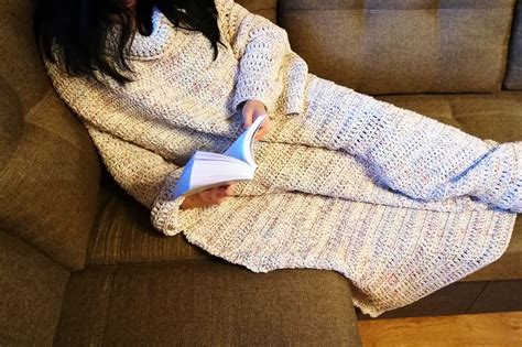 Crochet A Snuggie