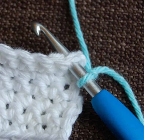 Crochet Adding Yarn