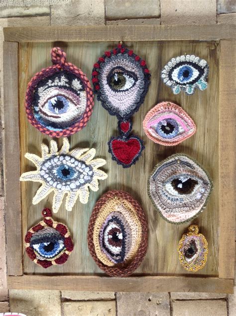 Crochet An Eye