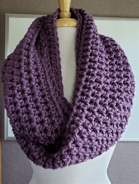 Crochet Beginner Infinity Scarf