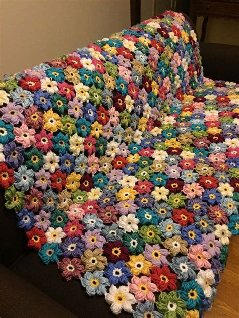 Crochet Blanket With Flowers